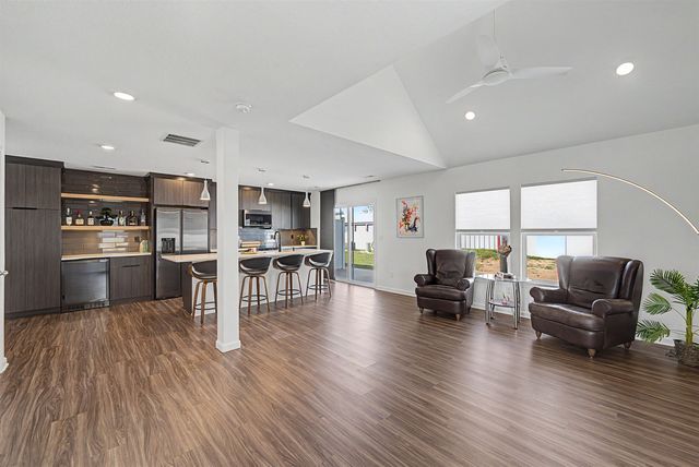 433 Dala Dr., Lindsborg, KS 67456