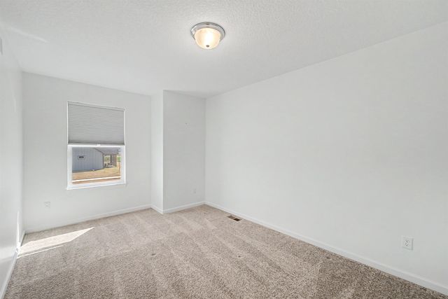 433 Dala Dr., Lindsborg, KS 67456