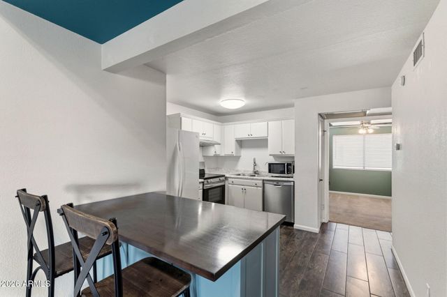 30 E Brown Road 2070, Mesa, AZ 85201