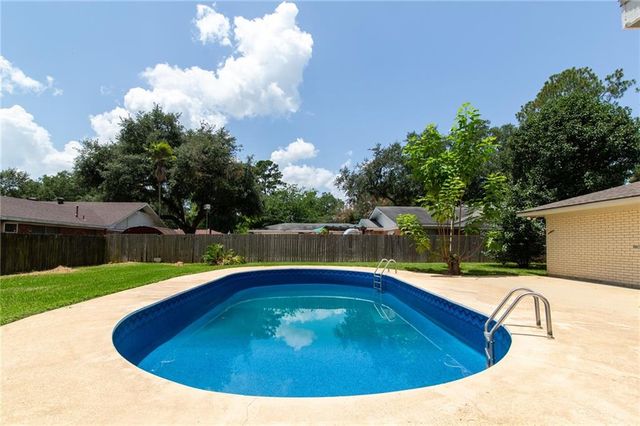 4011 LEON Drive, Alexandria, LA 71303