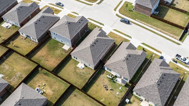 746 Wilshire Drive, Lavon, TX 75166