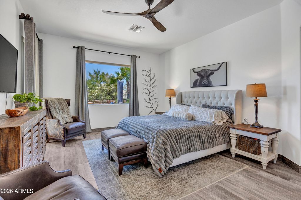 Image 16 of property listing at 5220 E BARWICK Drive, Cave Creek, AZ 85331