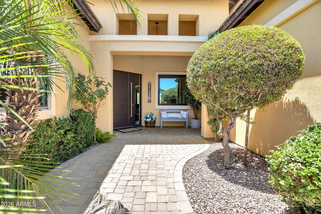 Image 3 of property listing at 5220 E BARWICK Drive, Cave Creek, AZ 85331