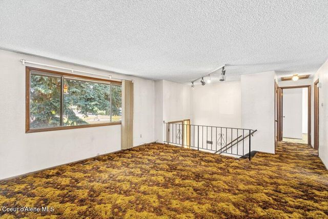 2017 N POST ST, Post Falls, ID 83854