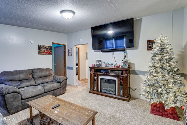 352 Bear Hollow Road, Bristol, TN 37620