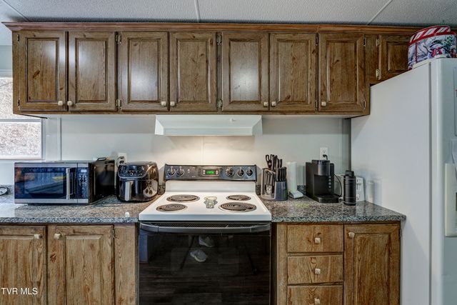 352 Bear Hollow Road, Bristol, TN 37620