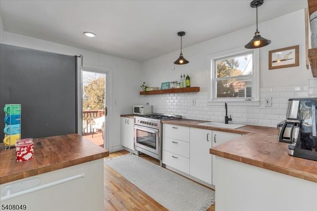 1044 Madison Hill Rd, Clark Twp., NJ 07066