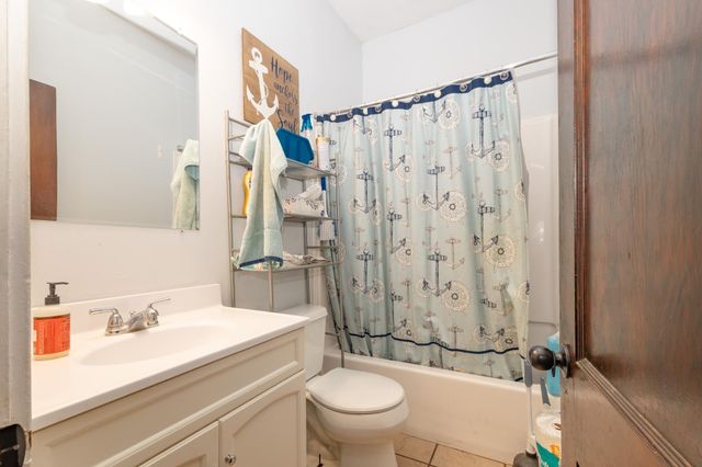 1017 Hawthorne Street, Alexandria, MN 56308