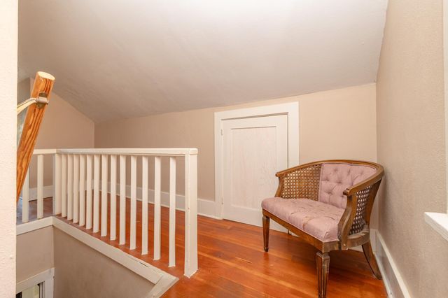 1017 Hawthorne Street, Alexandria, MN 56308