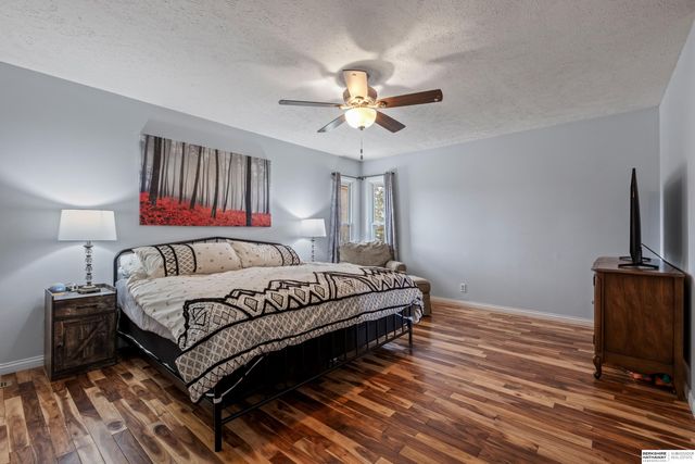 2015 S 165th Street, Omaha, NE 68130