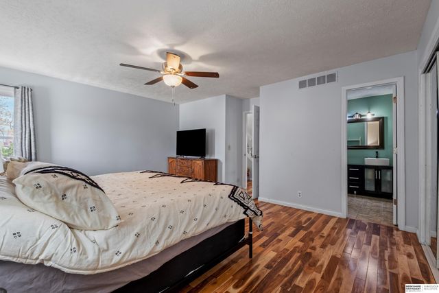 2015 S 165th Street, Omaha, NE 68130