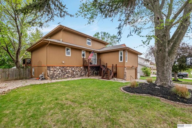 2015 S 165th Street, Omaha, NE 68130