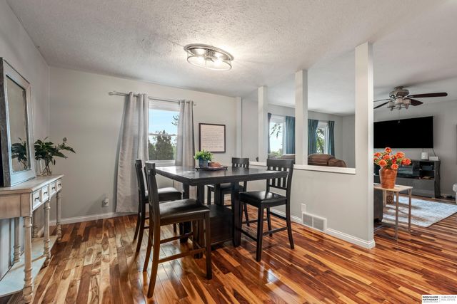 2015 S 165th Street, Omaha, NE 68130