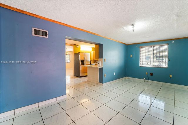11941 SW 4th Street, Miami, FL 33184