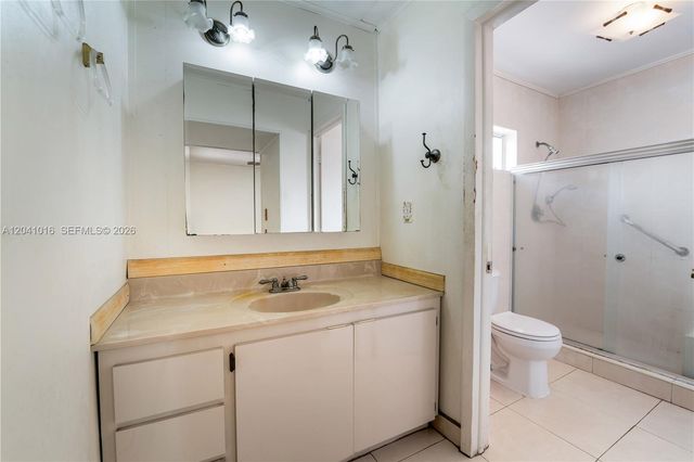 11941 SW 4th Street, Miami, FL 33184