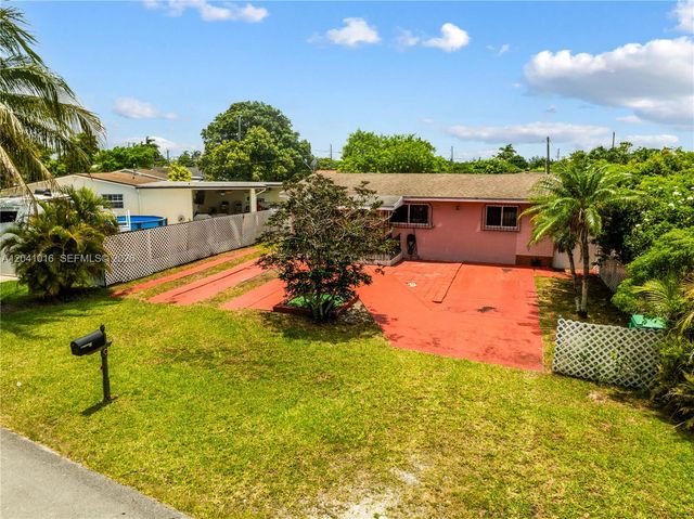 11941 SW 4th Street, Miami, FL 33184