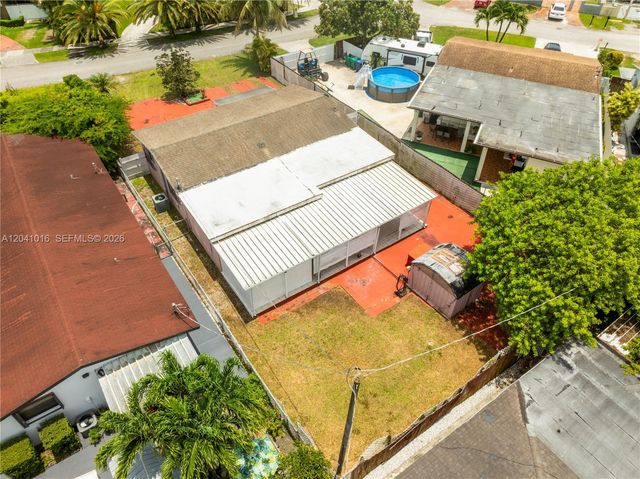11941 SW 4th Street, Miami, FL 33184