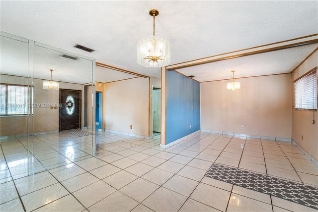 11941 SW 4th Street, Miami, FL 33184
