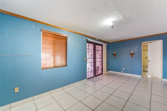 11941 SW 4th Street, Miami, FL 33184
