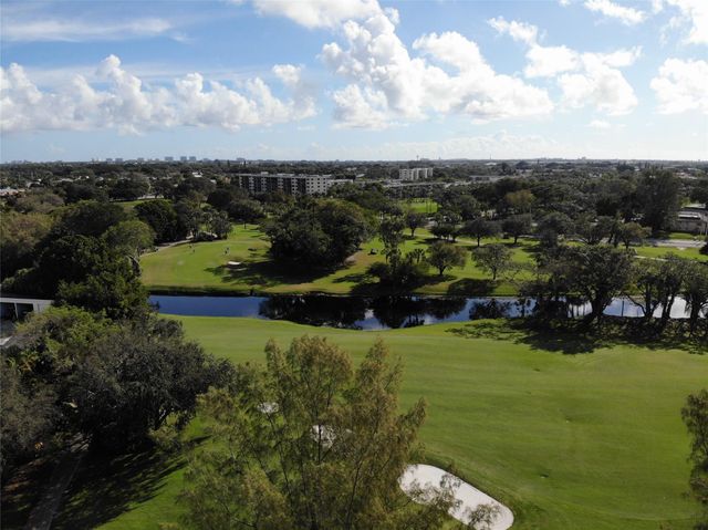 3056 Deer Creek Lake Shore Drive 3056, Deerfield Beach, FL 33442
