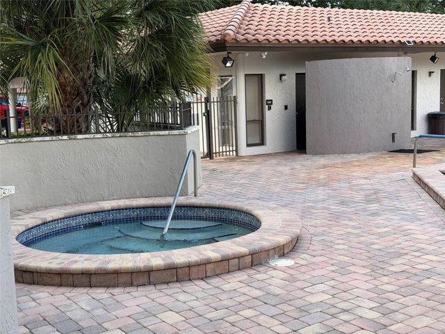 3056 Deer Creek Lake Shore Drive 3056, Deerfield Beach, FL 33442