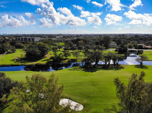 3056 Deer Creek Lake Shore Drive 3056, Deerfield Beach, FL 33442