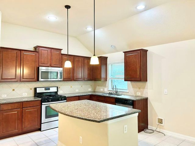1104 Valerie CV, Round Rock, TX 78665