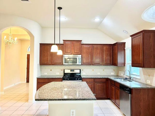 1104 Valerie CV, Round Rock, TX 78665