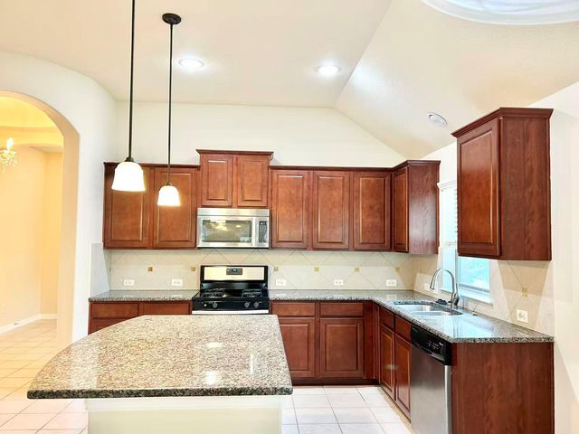 1104 Valerie CV, Round Rock, TX 78665