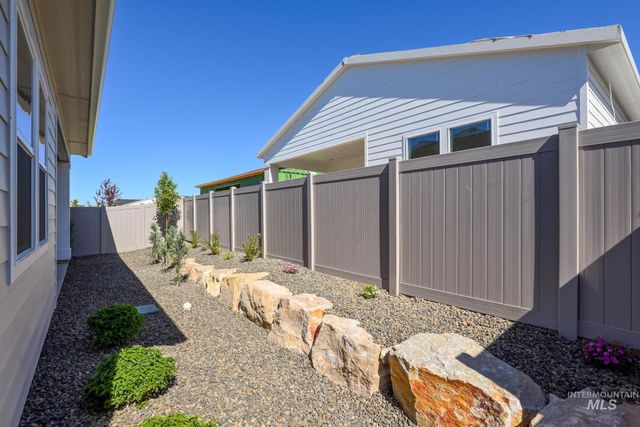 8556 W Sugar Hill St, Star, ID 83669