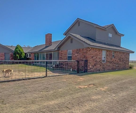 1670 W US Highway 70, Plainview, TX 79072