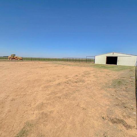 1670 W US Highway 70, Plainview, TX 79072