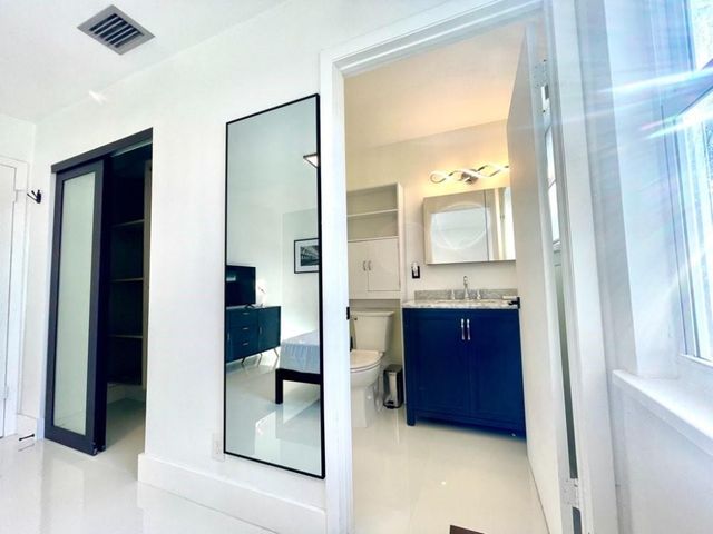 2135 Dock Street, West Palm Beach, FL 33401
