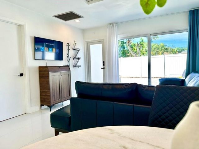 2135 Dock Street, West Palm Beach, FL 33401