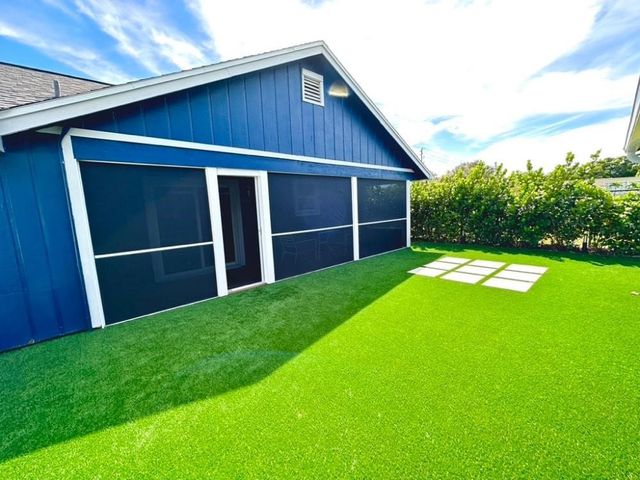 2135 Dock Street, West Palm Beach, FL 33401