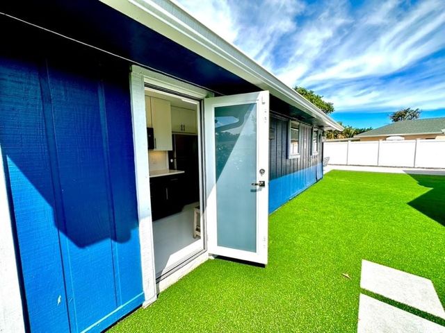 2135 Dock Street, West Palm Beach, FL 33401