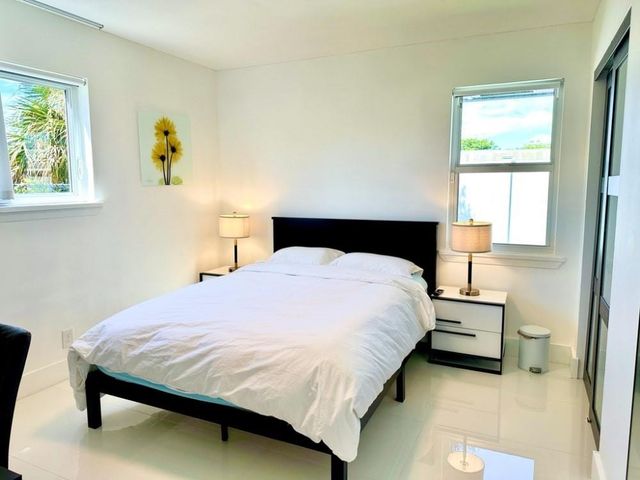 2135 Dock Street, West Palm Beach, FL 33401