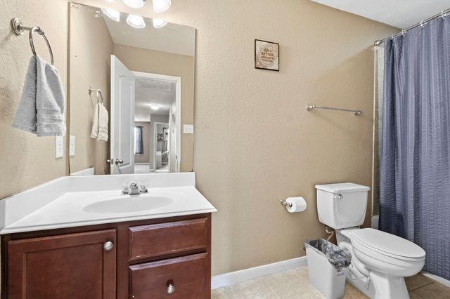 1030 Hummingbird Point Lane, Houston, TX 77090