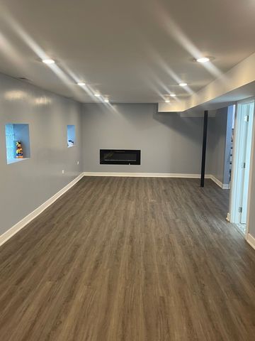 13621 S Homan Avenue, Robbins, IL 60472