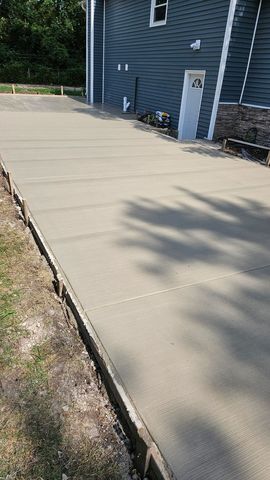 13621 S Homan Avenue, Robbins, IL 60472