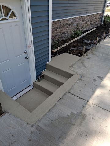 13621 S Homan Avenue, Robbins, IL 60472