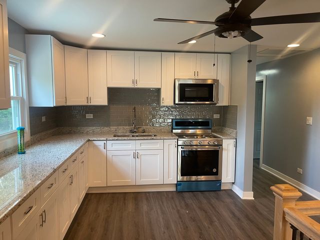 13621 S Homan Avenue, Robbins, IL 60472