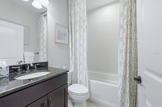 5214 CASTELLO LANE, Bradenton, FL 34211