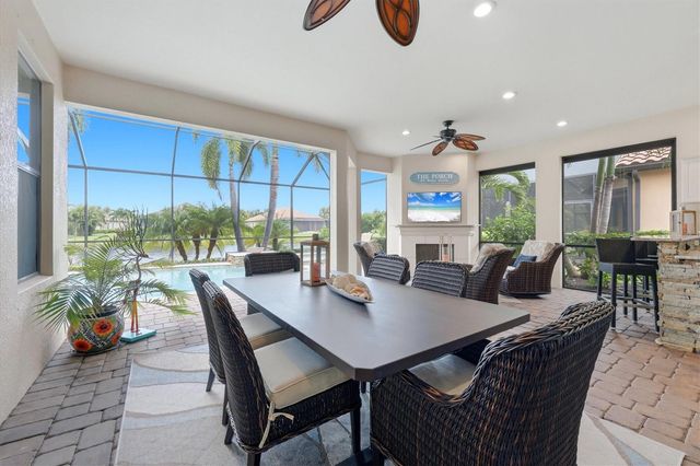 5214 CASTELLO LANE, Bradenton, FL 34211