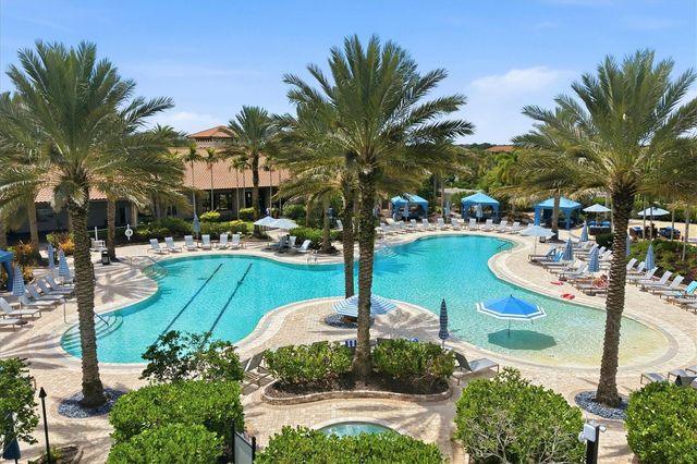 5214 CASTELLO LANE, Bradenton, FL 34211