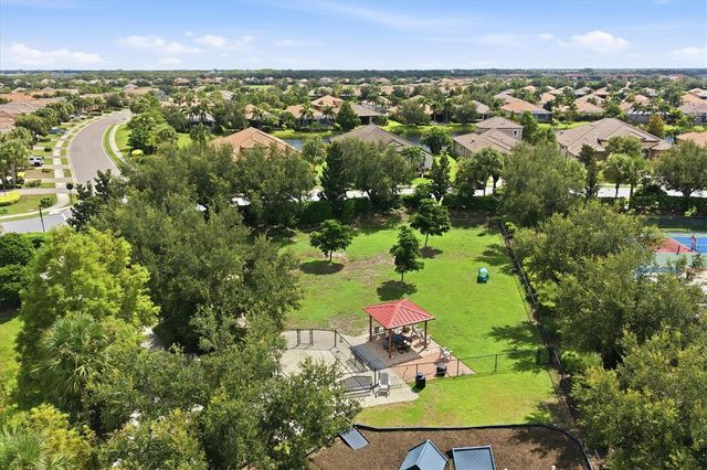 5214 CASTELLO LANE, Bradenton, FL 34211