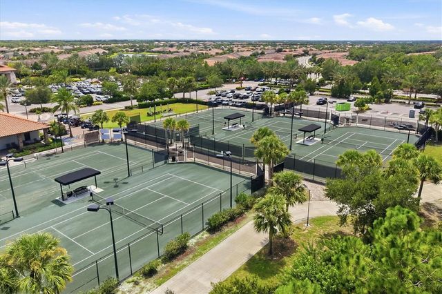 5214 CASTELLO LANE, Bradenton, FL 34211