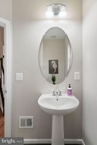 3486 SHANDOR RD, Woodbridge, VA 22193