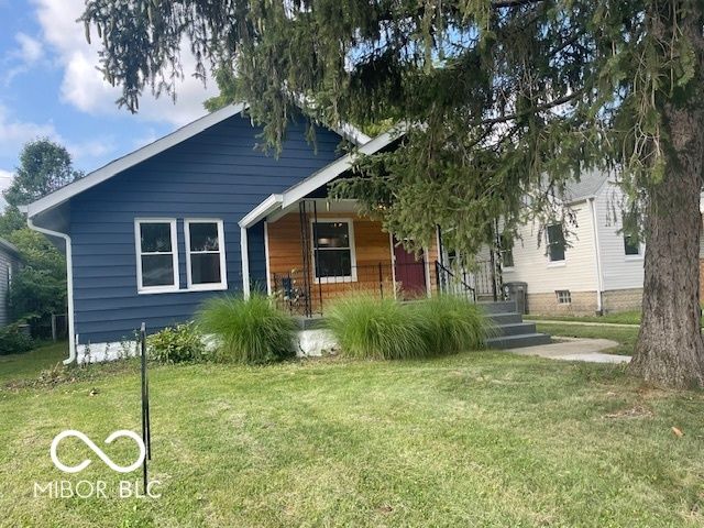 5206 E St Clair Street E, Indianapolis, IN 46219