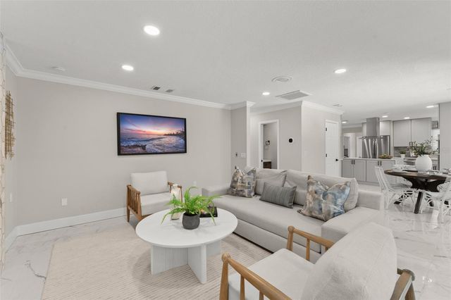 109 E 12TH AVENUE, Windermere, FL 34786